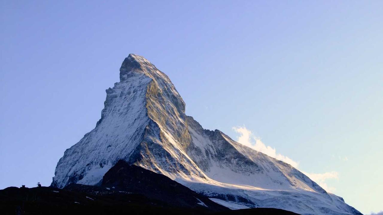 외계 물체 ‘3I/ATLAS’, 태양 근접 후에도 푸른 빛 유지한 이유는? 관련 대표 이미지