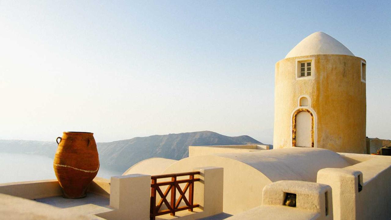 프랑스 엘리제궁 명품 도난 사건, 내부 직원 재판 착수 관련 대표 이미지